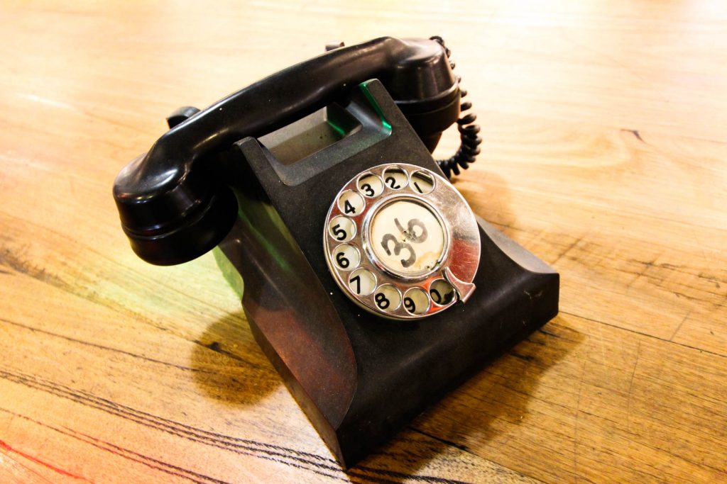 Early 1900 S Telephone Renovators Paradise Old Phones   E332h 1024x683 